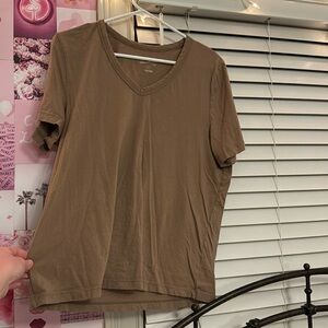 brown v neck t shirt